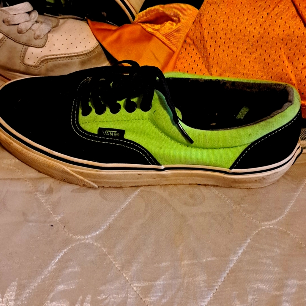 Mens authentic era two tones